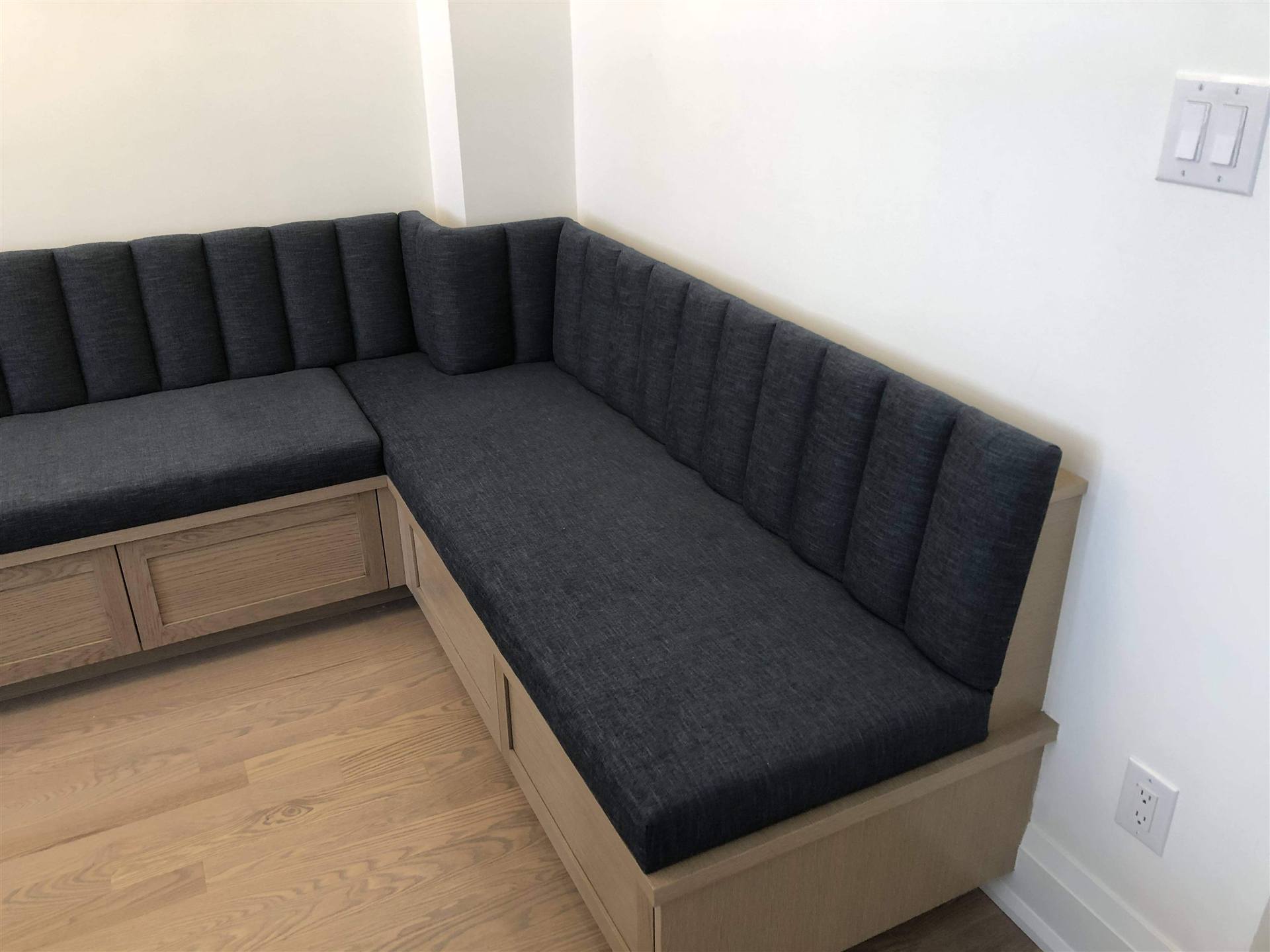Charcoal L-shape oak base bench